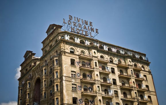 Broad St. renassaince - The Divine Lorraine