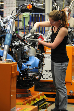 Harley-Davidson's factory tour puts you on the floor